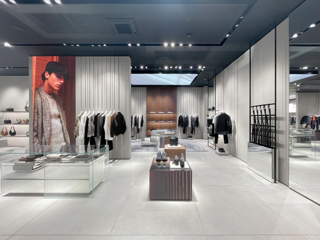 Колекция есен/зима 2026 в магазина Emporio Armani в Бургас